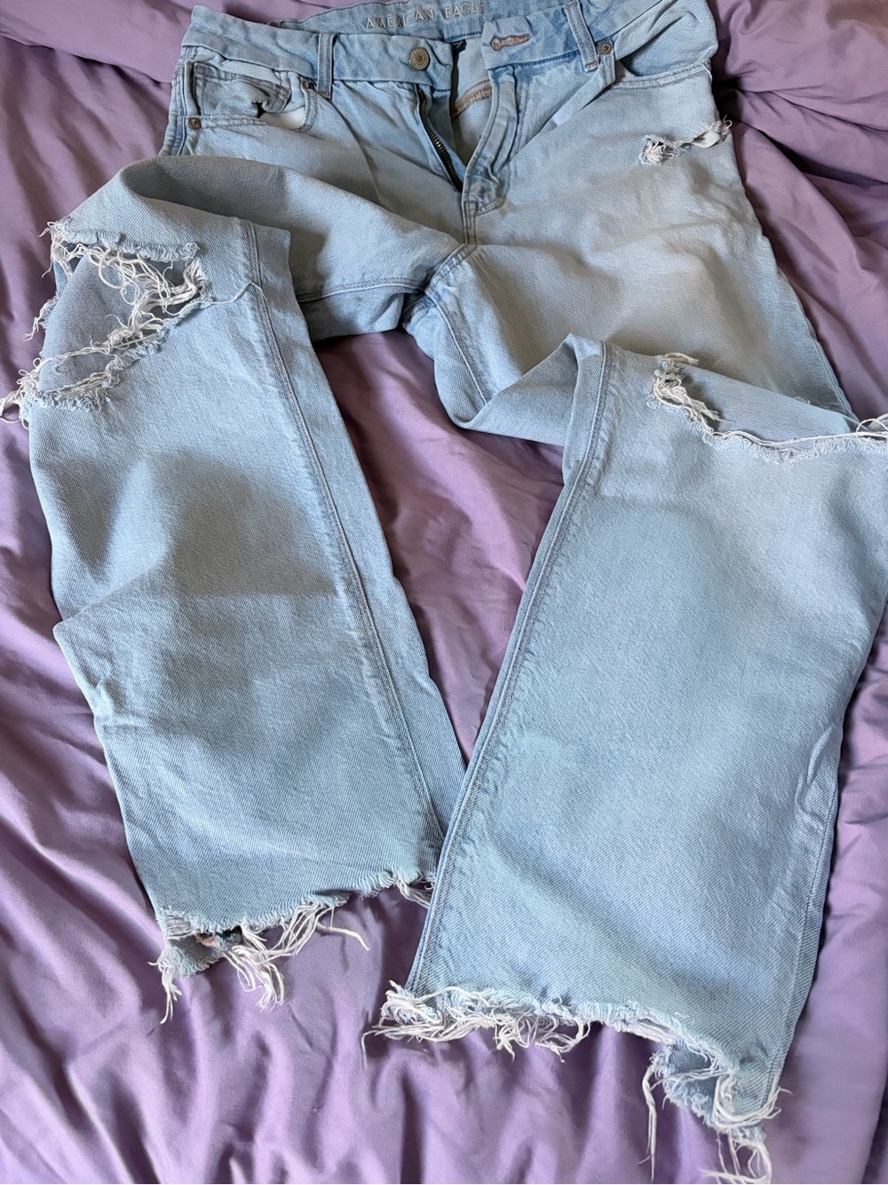 American Eagle Outfitters Light Blue Distressed Boyfriend Jeans - Picture 2 of 5